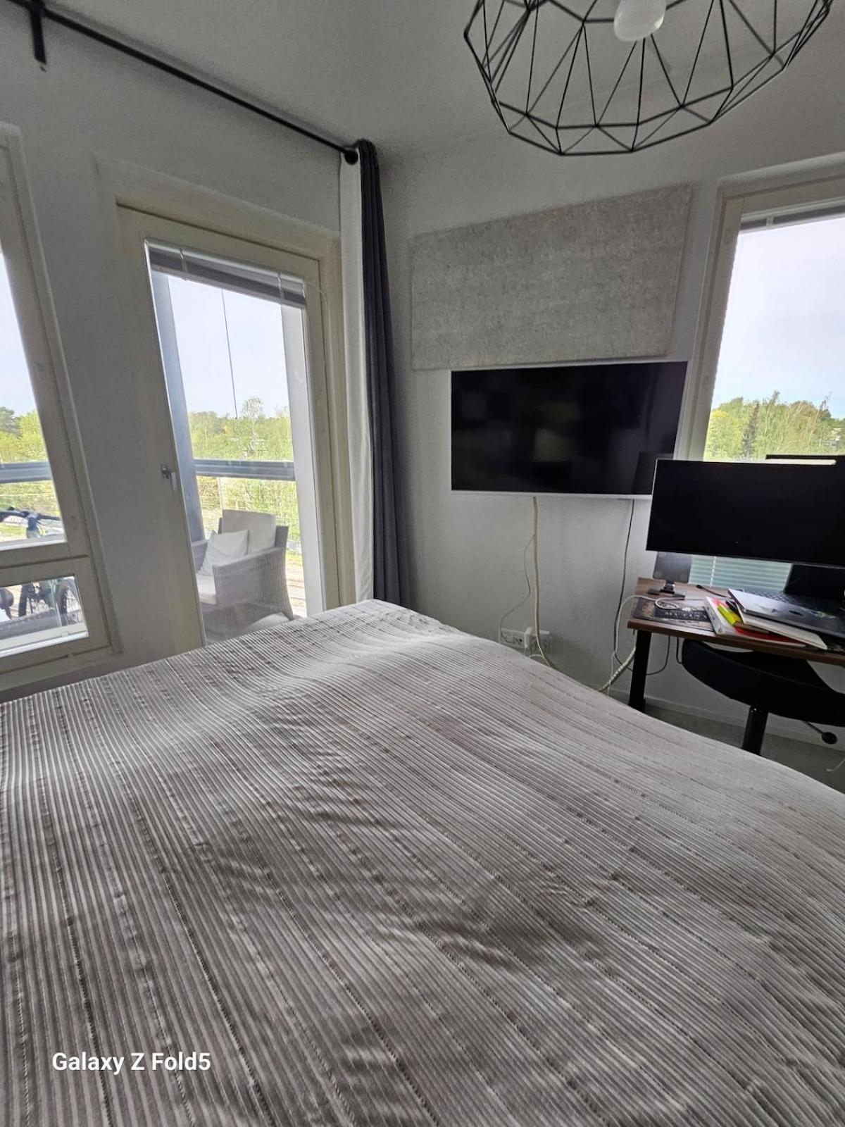 Modern 61m Apt,own Private Sauna *
